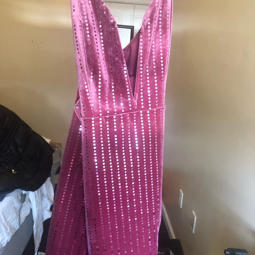v neck cocktail dress